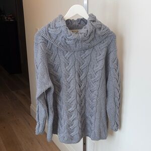 Cozy Aran Ireland Gray Cable Knit Sweater